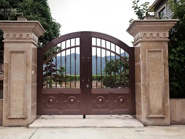 濟南銅門：傳統(tǒng)工藝與現(xiàn)代科技的結(jié)合