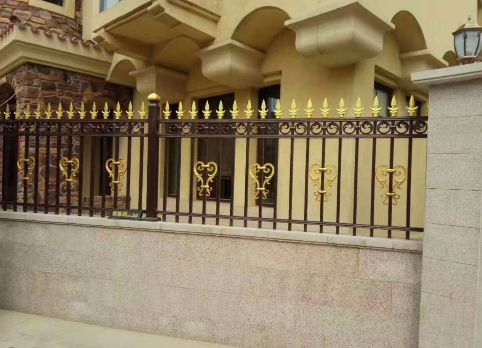 山東鋁藝護(hù)欄的制作工藝流程