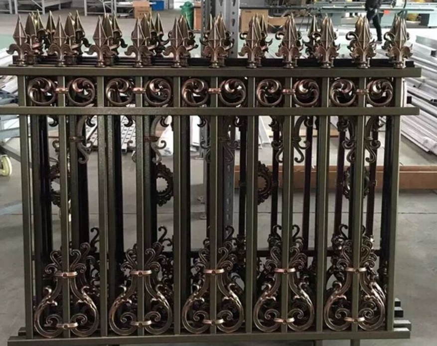 山東鋁藝護欄
